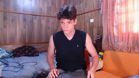 Snapshot of powertwinky chatting on 25, 12, 2024 chris independent online show from 25, 12, 2024