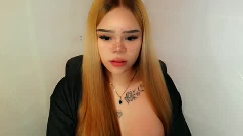 Snapshot of preciousangel69xxx chatting on 23, 11, 2025 MAXXINE online show from 23, 11, 2025