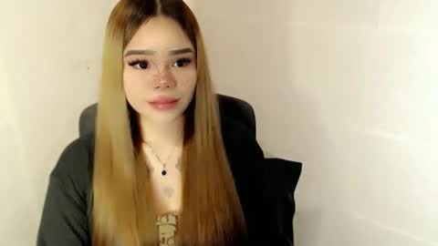 MAXXINE online show from 23, 3, 2026