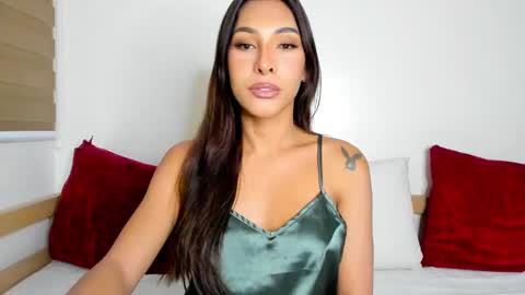 Snapshot of preciousisland chatting on 26, 1, 2025 Paula online show from 26, 1, 2025