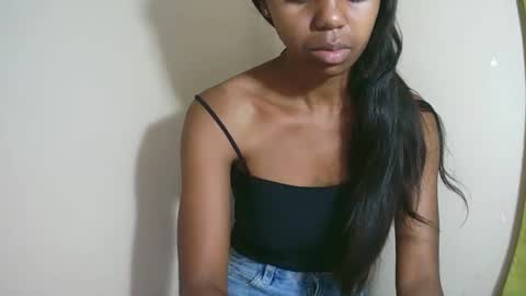 prettiethalia online show from 18, 10, 2025