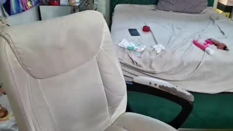 Snapshot of pretty69queen chatting on 22, 10, 2025 Yasmine pretty online show from 22, 10, 2025