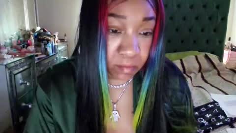 Snapshot of pretty69queen chatting on 15, 12, 2025 Yasmine pretty online show from 15, 12, 2025