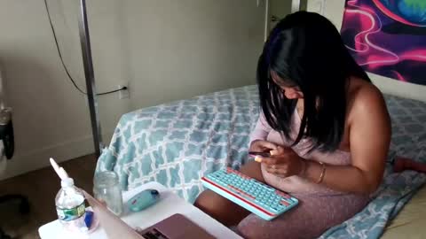 Yasmine pretty online show from 15, 7, 2026