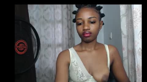Pretty ebonygirl2 online show from 24, 2, 2026