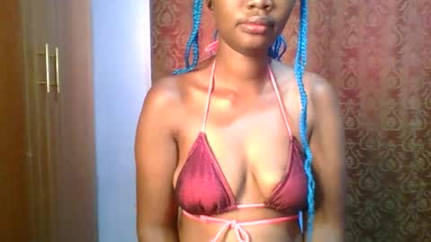 pretty_leilah online show from 11, 1, 2026