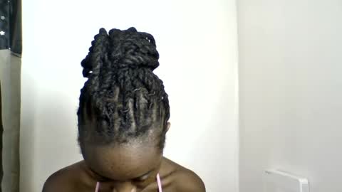 Snapshot of pretty_luv1 chatting on 15, 6, 2026 pretty luv1 online show from 15, 6, 2026