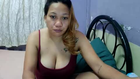 Snapshot of pretty_lyn08 chatting on 7, 6, 2026 pretty_lyn08 online show from 7, 6, 2026