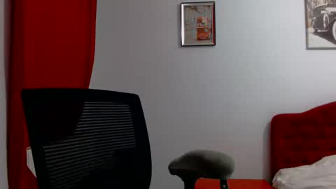 Snapshot of pretty_natalie chatting on 1, 6, 2026 PrettyNatalie online show from 1, 6, 2026