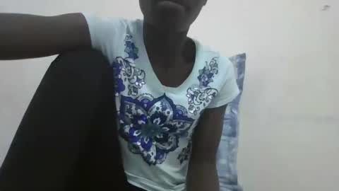 pretty_petite_ebony online show from 6, 12, 2024