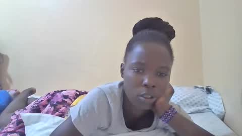 pretty_petite_ebony online show from 17, 2, 2025