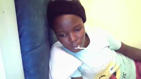 pretty_petite_ebony online show from 2, 4, 2026