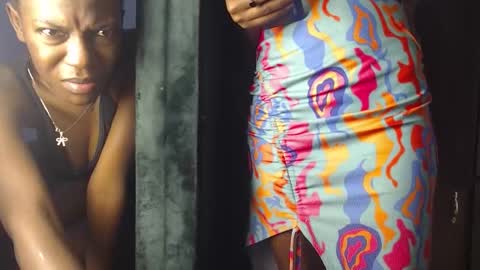 pretty_petitebody online show from 16, 9, 2025