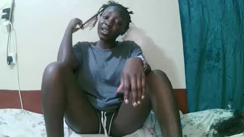 pretty_tiffany1 online show from 28, 11, 2025