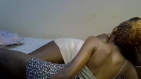 Snapshot of pretty_zio chatting on 9, 11, 2025 pretty_zio online show from 9, 11, 2025