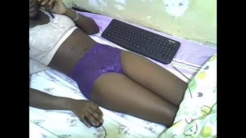 prettyalma online show from 2, 1, 2025