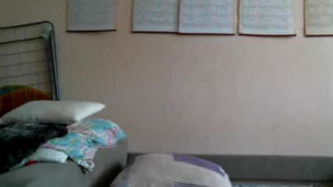 Snapshot of prettybella_7 chatting on 20, 10, 2025 Bella online show from 20, 10, 2025