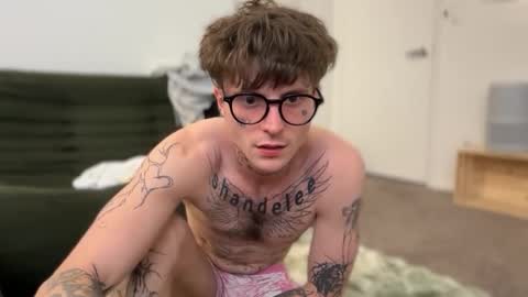 pretty boy online show from 29, 4, 2026