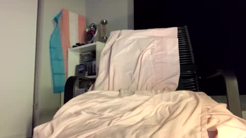 Pretty or Flacka  online show from 17, 4, 2026