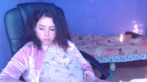 prettyjulliette online show from 24, 1, 2025