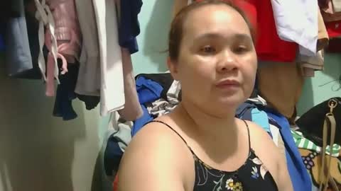 Snapshot of prettynhing chatting on 2, 3, 2025 Nhing online show from 2, 3, 2025