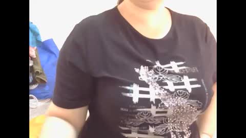 Snapshot of prettynhing chatting on 27, 9, 2025 Nhing online show from 27, 9, 2025