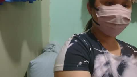 Snapshot of prettynhing chatting on 1, 10, 2025 Nhing online show from 1, 10, 2025