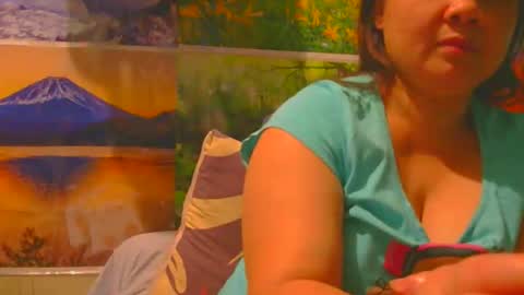 Snapshot of prettynhing chatting on 28, 11, 2025 Nhing online show from 28, 11, 2025