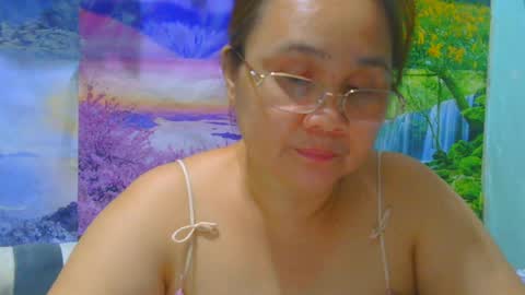 Snapshot of prettynhing chatting on 21, 6, 2026 Nhing online show from 21, 6, 2026
