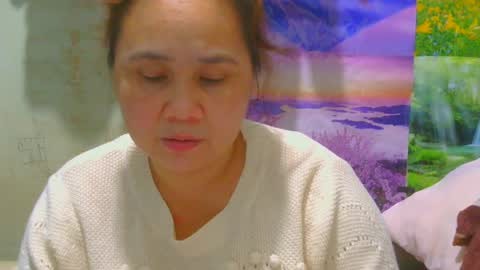 Snapshot of prettynhing chatting on 15, 7, 2026 Nhing online show from 15, 7, 2026