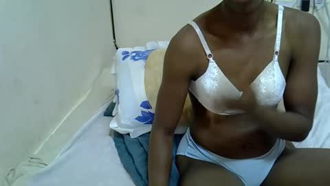 Pretty Queen online show from 22, 11, 2025