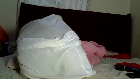 Snapshot of prettyriss chatting on 6, 6, 2026 prettyriss online show from 6, 6, 2026