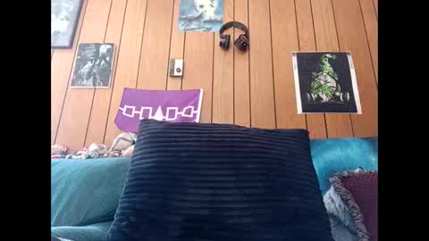 prettysolid7 online show from 9, 10, 2025