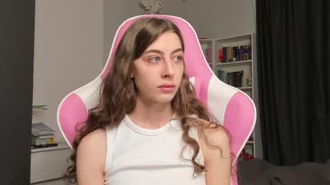 Sophie  next stream will be at Monday  i will wait you guys  online show from 28, 5, 2026