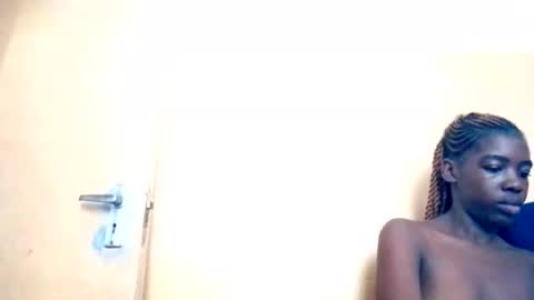 prettyzuzu online show from 18, 1, 2026