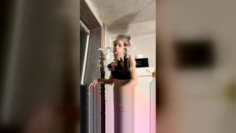 Snapshot of prety_rosa chatting on 21, 12, 2025 prety_rosa online show from 21, 12, 2025