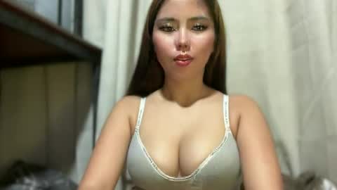 Snapshot of pricelessbeautyxxx chatting on 11, 6, 2026 TINA online show from 11, 6, 2026