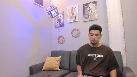 prince_arthur77 online show from 21, 1, 2025