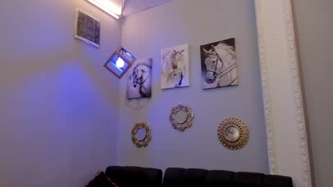 prince_arthur77 online show from 21, 2, 2025