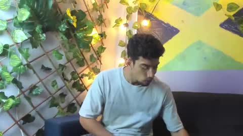 prince_arthur77 online show from 19, 9, 2025