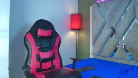 prince_arthur77 online show from 21, 4, 2026