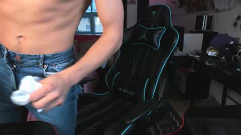 Snapshot of prince_nik chatting on 1, 12, 2025 prince online show from 1, 12, 2025