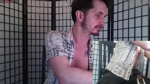 Snapshot of prince_raphael chatting on 2, 4, 2026 Riffraff online show from 2, 4, 2026