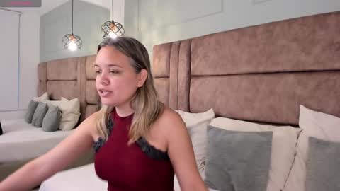 Paris online show from 17, 2, 2025