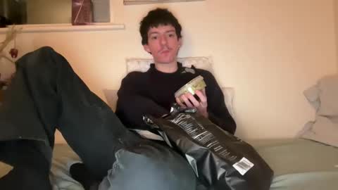 Peaches online show from 30, 1, 2025