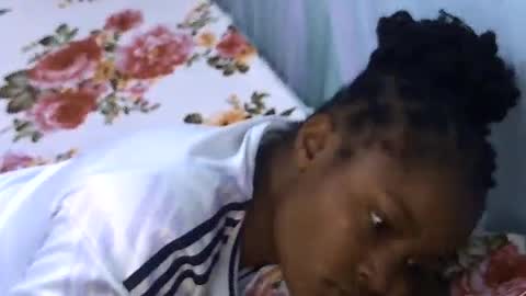 Snapshot of princess2542 chatting on 8, 7, 2026 princess2542 online show from 8, 7, 2026
