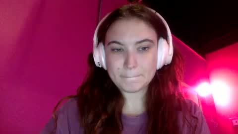 Annie Violet online show from 22, 9, 2025