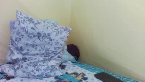 Snapshot of princessmiles2 chatting on 2, 7, 2026 phelly online show from 2, 7, 2026