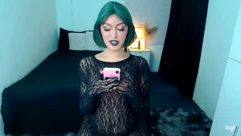 Love online show from 10, 3, 2025