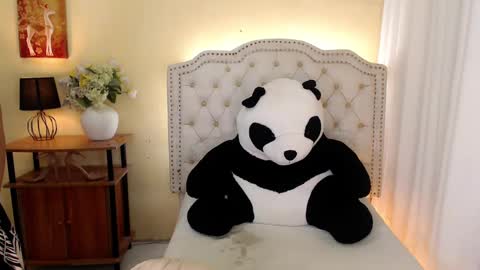 princessyanzy1 online show from 6, 2, 2025